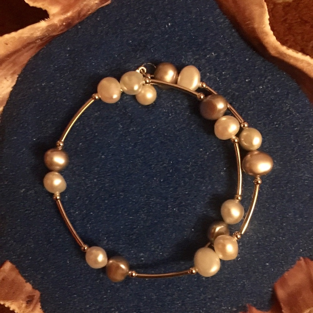 Vantel Pearls “Shades of Grey”